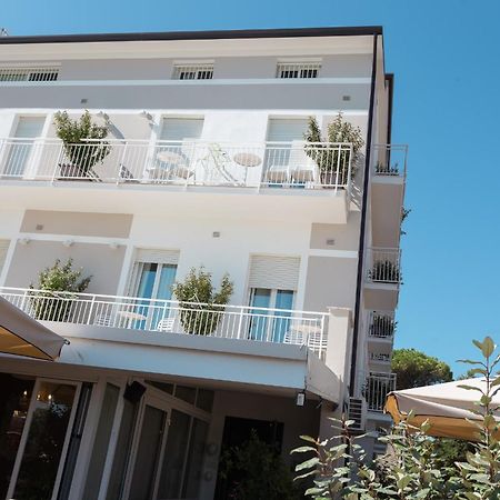 Hotel Ronchi Cervia Eksteriør billede