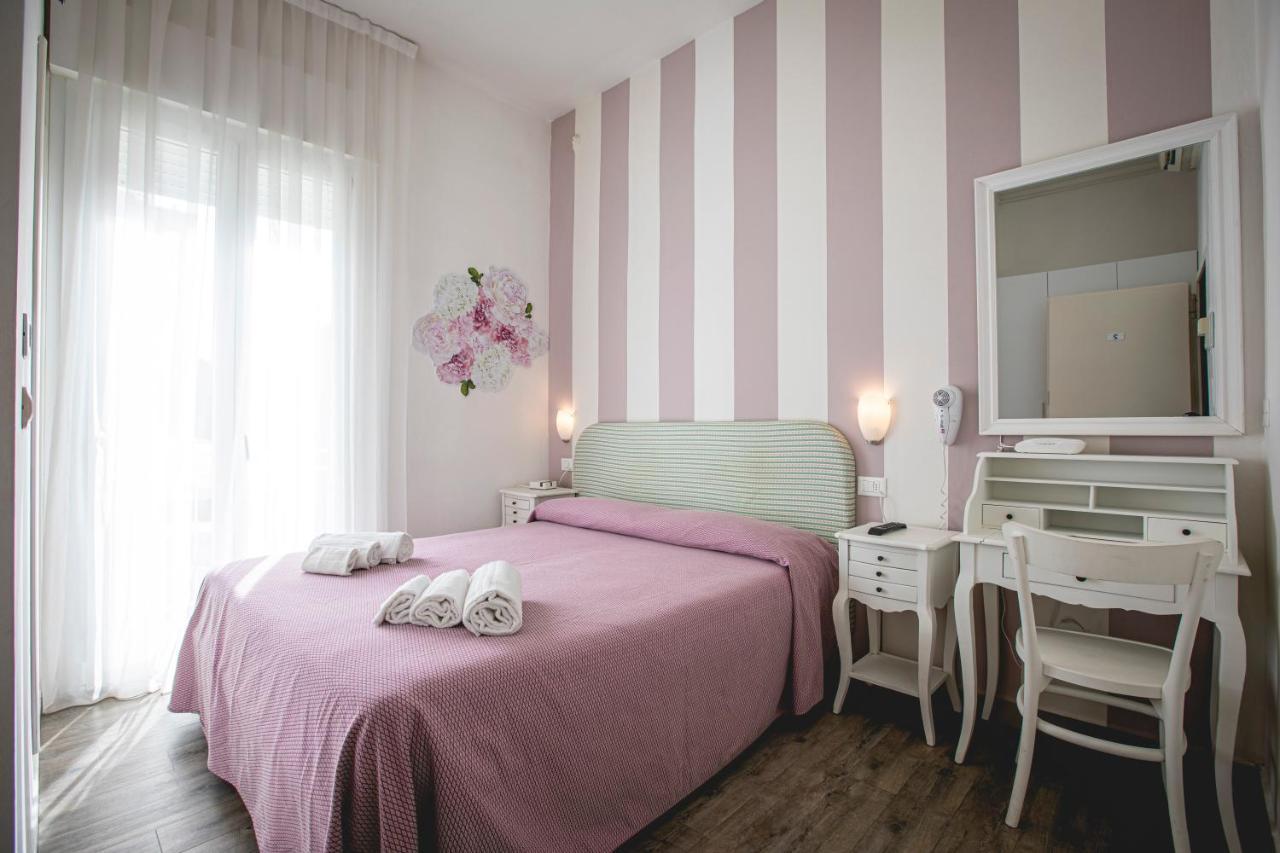 Hotel Ronchi Cervia Eksteriør billede