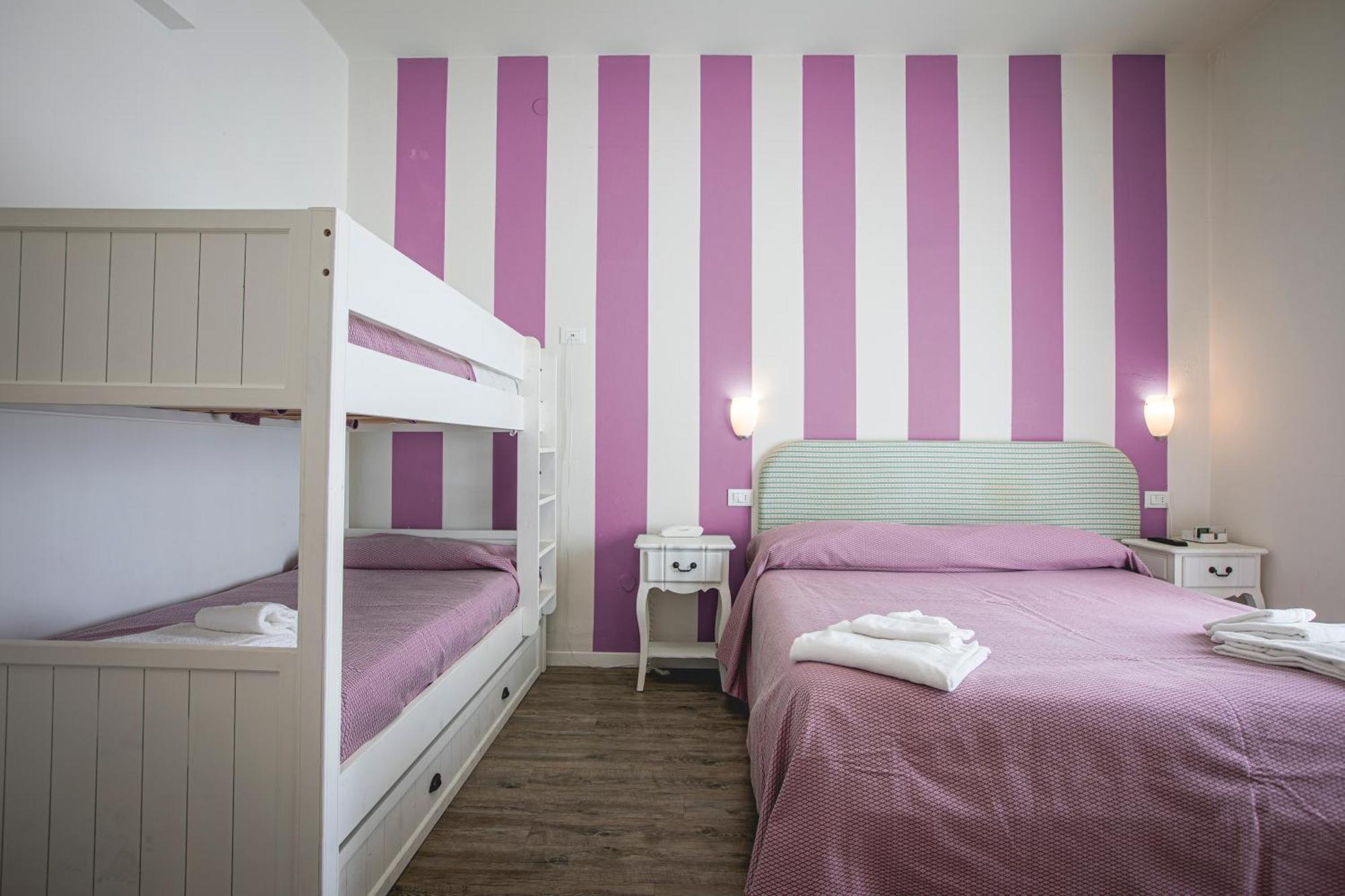 Hotel Ronchi Cervia Eksteriør billede